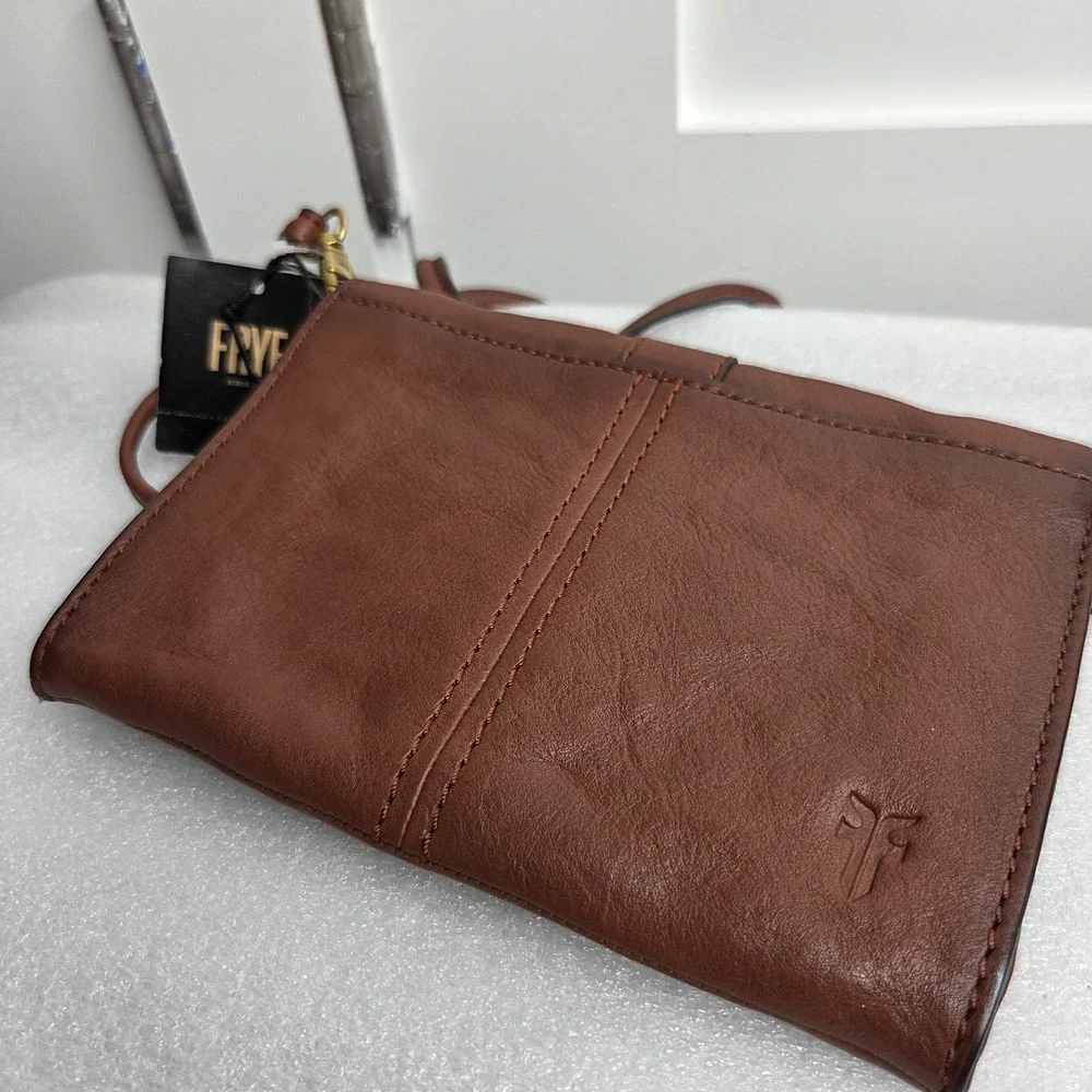 Frye Ring Crossbody Wallet Bag Cognac Brown Leather NWT - MSRP $198 - Picture 8 of 13